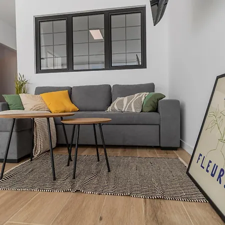 Urban Elegance View Pool Appartement *