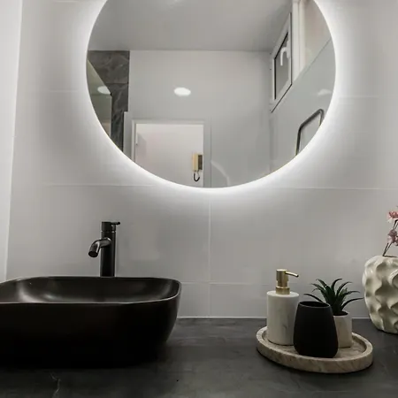 Urban Elegance View Pool Appartement *